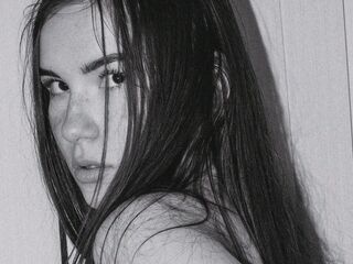 LilyMartinnes