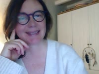 Fresh Mint Tea — recipe.
You’ll need:
A handful of fresh mint leaves. Hot water, just shy of a boil. A drizzle of honey, if you like it sweet. Optional: a slice of lemon, for that teasing sharpness.How to make it:
Start by waking the mint.
Don’t rush it — roll the leaves gently between your palms until their perfume rises.
Lay the leaves in your cup or teapot.
Pour the hot water — slowly.
Watch it swirl.
Wait. Three minutes. Maybe four.
Taste.
Sip it slowly.