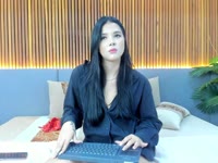 I am an outgoing, creative and passionate woman to connect with people from different parts of the world. I love to dance and share fun and authentic moments, either through deep conversations, spontaneous laughs or simply enjoying the virtual company.