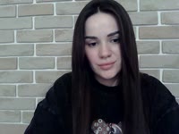 I am a sweet, open and sociable girl who loves to have fun and remember it forever.