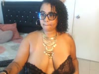 I would love to seduce you in the most sensual way, while you close your eyes and feel everything I have for you, striptease, bj, sph, deep, toys, roleplay?... Pinktoy on for you
