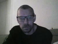 hallo lieve man, hou van naakt zitten en met mij zelf spelen en ik kijk ook heel graag naar voetbal en wielrennen , hou van dames soms ook dominant zijn of ook soms eens slaaf of sletje zijn vind ik ook leuk laat me weten en is bespreekbaar met hou van eerlijke personen wees lief en eerlijk ik draag ook graag dames kledij wil graag sletje zijn of slaaf zijn