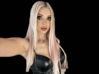 camwhore masturbating with dildo CarlaKats