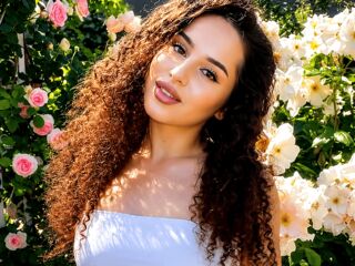 camgirl playing with sextoy CharisFernette