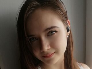 beautiful girl cam EmilieMollo
