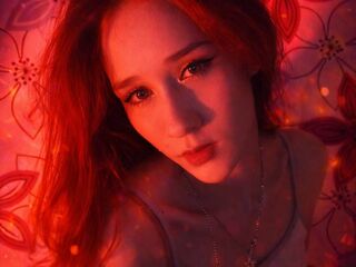 adult cam JulieCusanelli