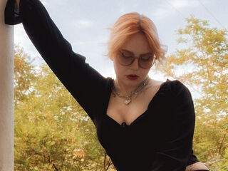 camslut naked KaleighCollett