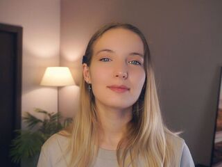 camslut RessieKaua