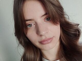 camslut masturbating SerenaWempa