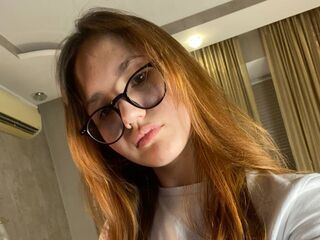 live webcam performer SilvanaTopps