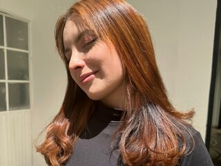 masturbating girl AliceMontclair
