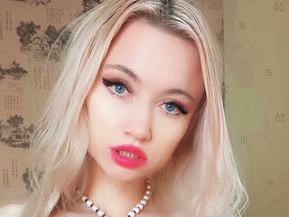 closeup AlinaHopkins