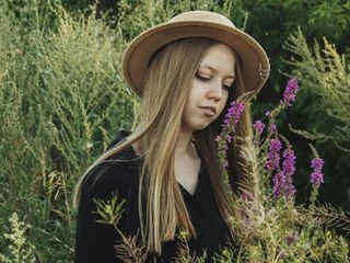 cam hooker chatroom KarenLowe