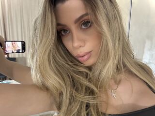 topless cam girl KaylaBens