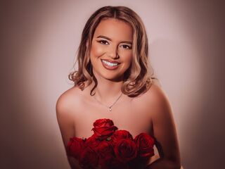 fingering camwhore LaraGray