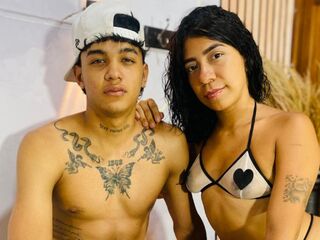 chatroom sexcam AlessiaAndAxel