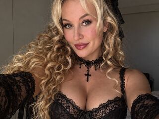 golden shower sex show MargaretheBerger