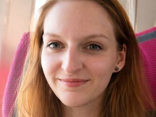 girl slave webcam NoorAli