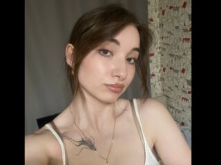 cam chatroom AdelinaBlis