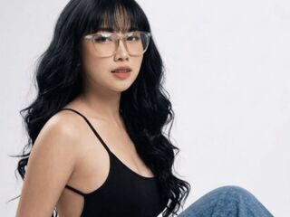 fingering webcamgirl AickaRose