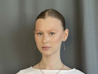 free adult cam AlexiaBedar