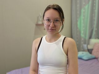 beautiful girl webcam AliceBass
