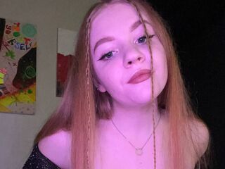 topless webcamgirl AliceSmithen