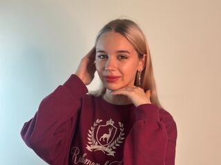 free webcam chat AliceWoody