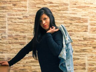naughty cam girl fingering shaved pussy AlishaRivero