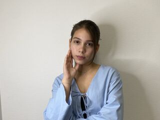 camgirl playing with sextoy AlishiaCowlin