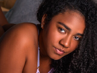 free web cam chat AmaraRuiiz