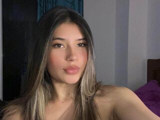 naked webcamgirl AmberDaza
