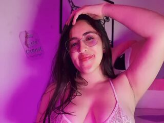 kinky webcam model AmyVele