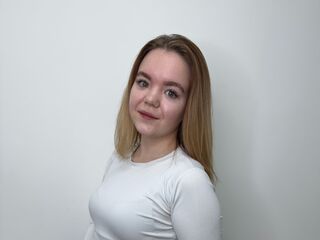 webcamgirl video chat AnnisAnness