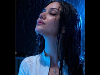 camslut topless ArianaEllis