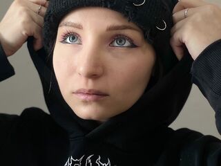 chatroom sex ArieAravjo