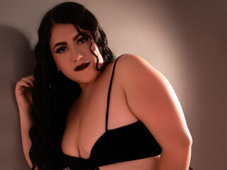 cam girl masturbating with vibrator ArieWilde