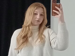 chat room photo AutumnCoxwell