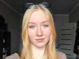 cam girl sexchat AvelinaSeide