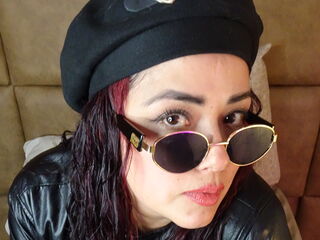 chat room webcam photo BayoliOsloni