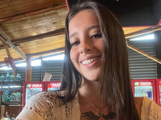 beautiful girlcam BellaLeroi