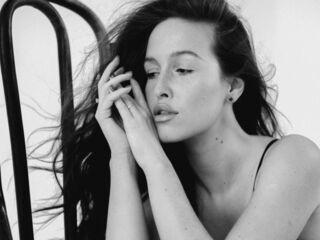 free webcam photo BettyLarson