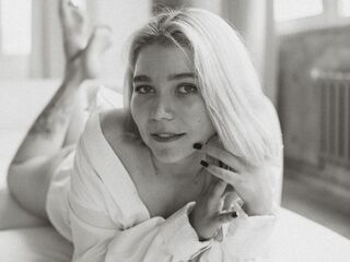 naked webcam girl masturbating BreanaAlosta