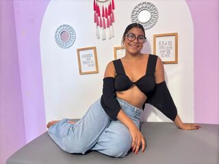 chat with cam BrianaMontes