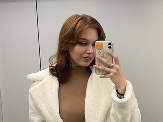 masturbating camgirl BrynnMeury