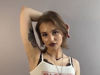 camgirl webcam picture CammiePratten
