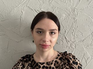 topless camgirl CarolinaGone