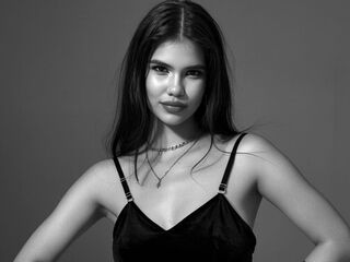 topless cam girl CelesteMaze