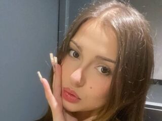 naughty camgirl fingering shaved pussy CherlynRosario