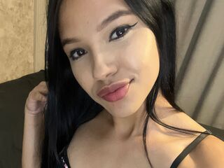 cam girl masturbating CherryValentine